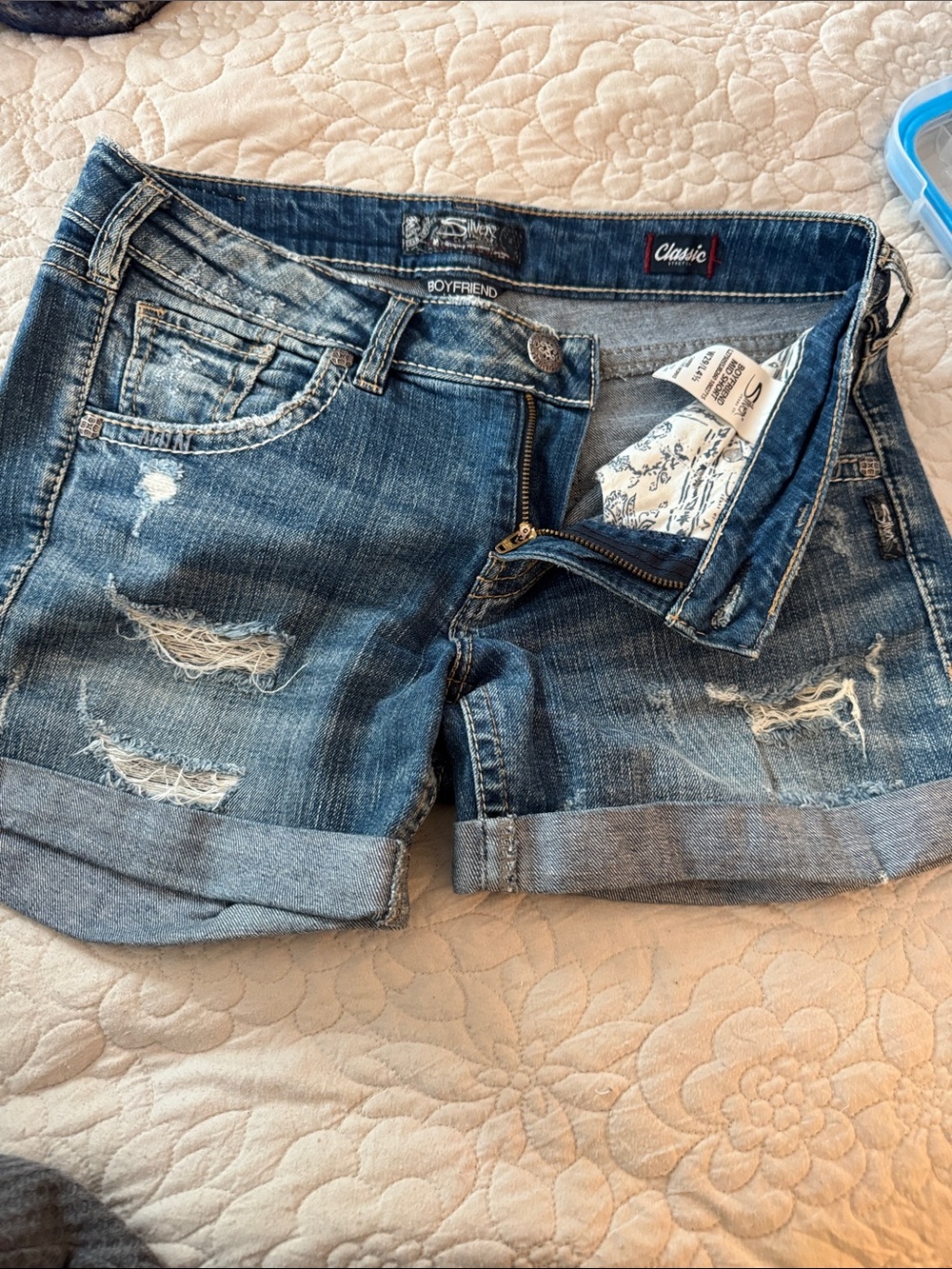Classic Distressed Cuffed Denim Shorts - Blue
